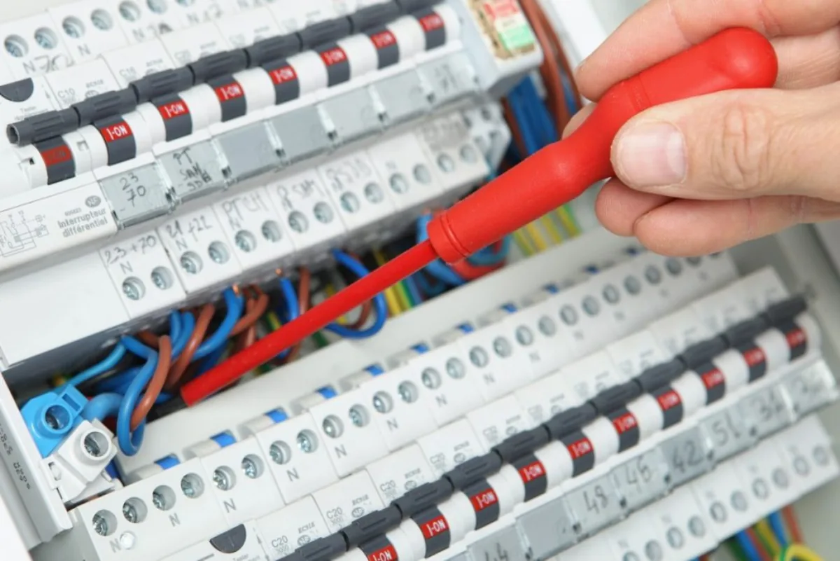 SOS électricien 24h/24 et 7j/7 à Noisy-le-Grand